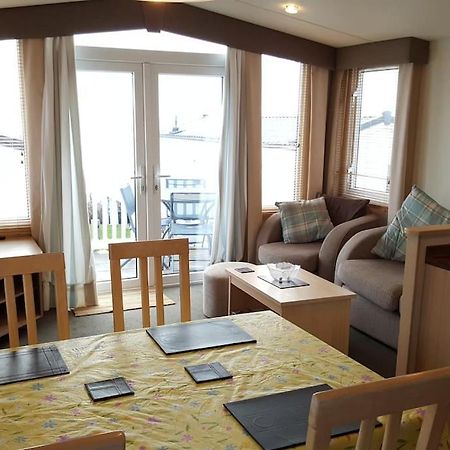 Lytchett Minster Cozy And Relaxing With Stunning Sea Views 아파트 외부 사진