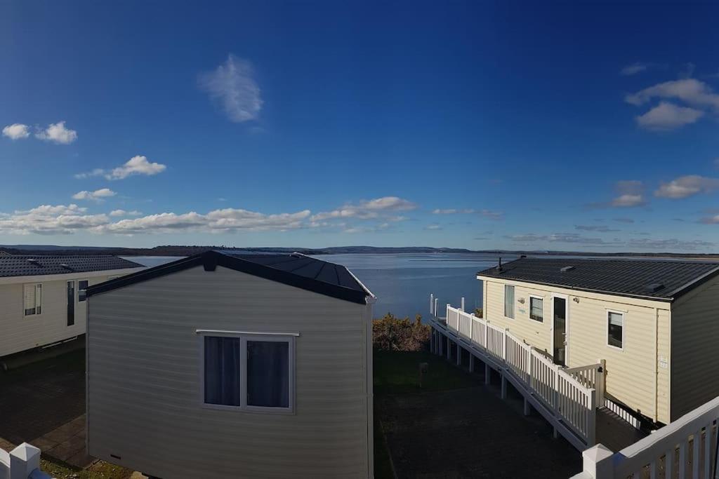 Lytchett Minster Cozy And Relaxing With Stunning Sea Views 아파트 외부 사진